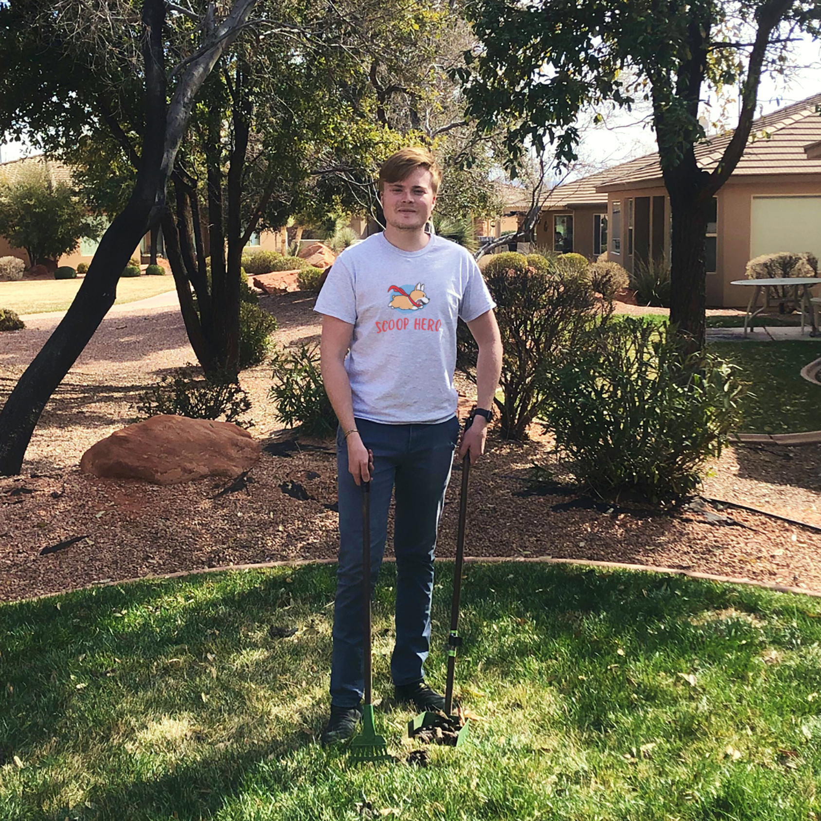 A Arrowhead Pooper Scoopers technician on a scheduled community route